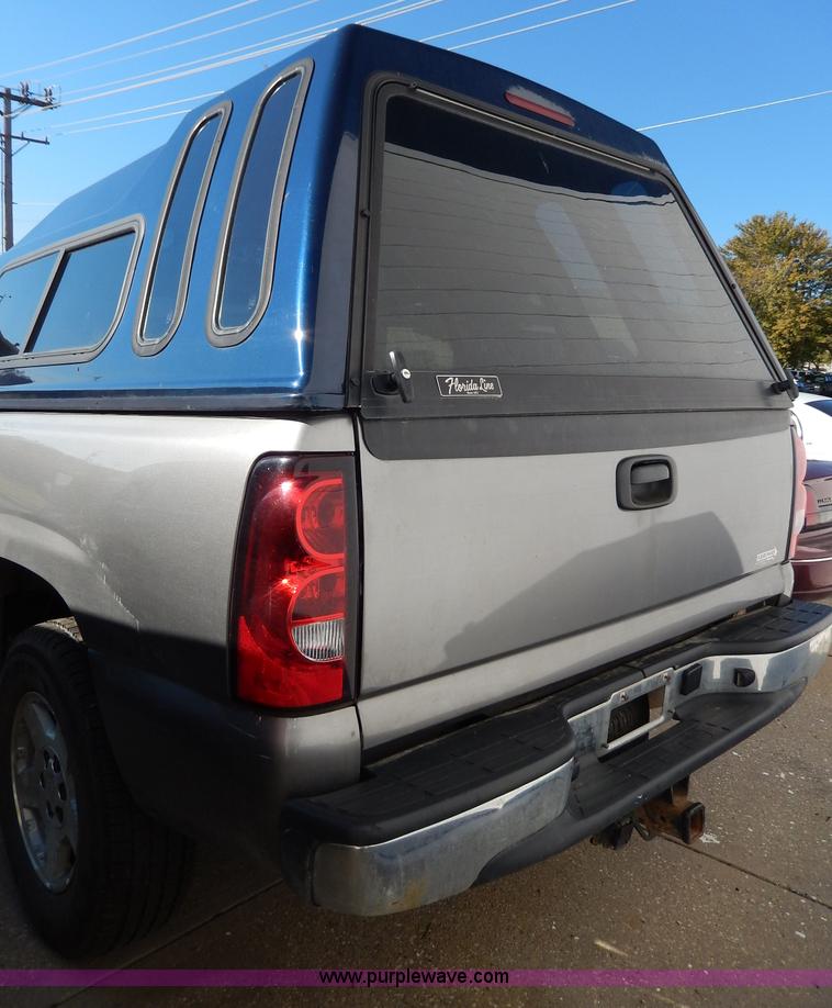 image for item H9627 2007 Chevrolet Silverado Classic 1500 pickup truck