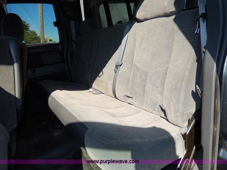 image for item H9627 2007 Chevrolet Silverado Classic 1500 pickup truck