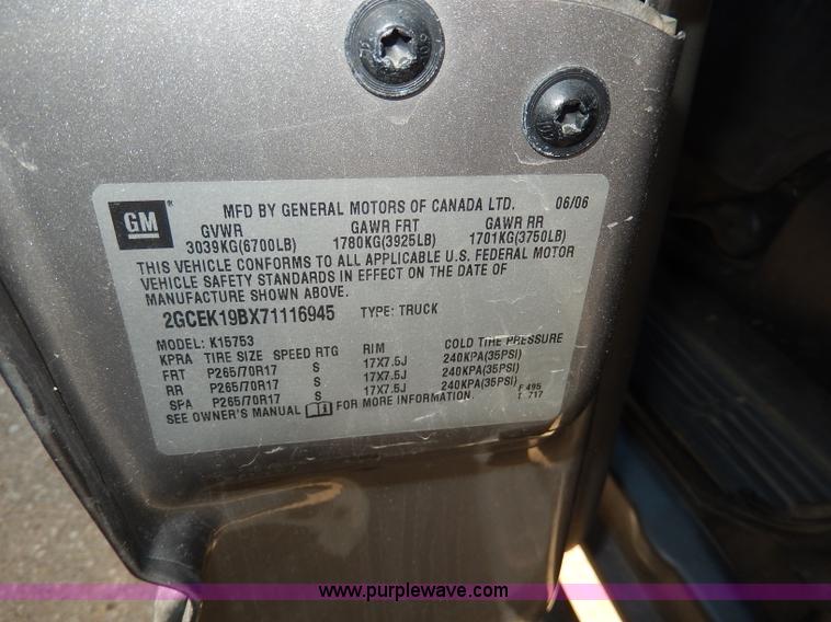 image for item H9627 2007 Chevrolet Silverado Classic 1500 pickup truck