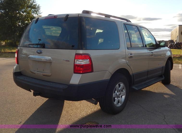 image for item H9631 2007 Ford Expedition XLT SUV