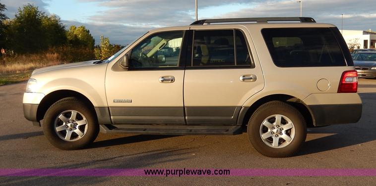 image for item H9631 2007 Ford Expedition XLT SUV