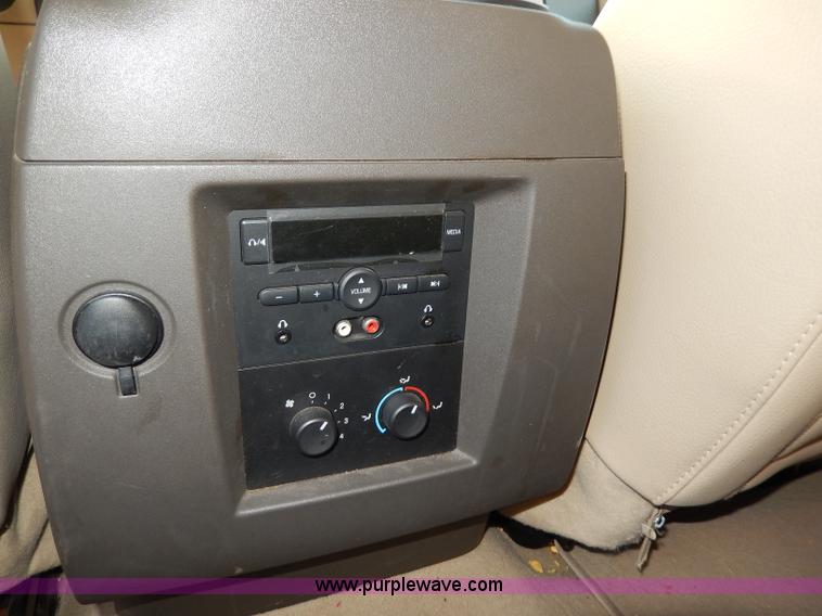 image for item H9631 2007 Ford Expedition XLT SUV