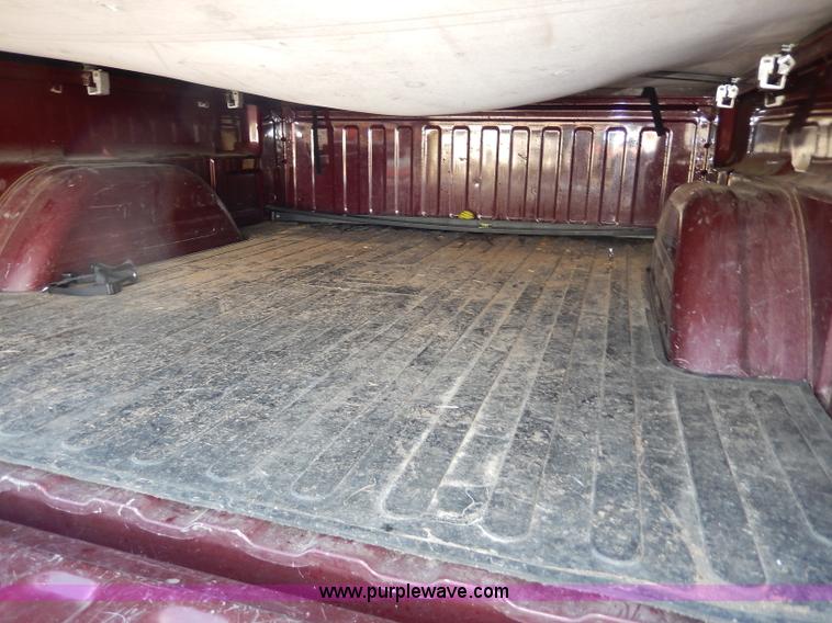 image for item H9633 2000 Chevrolet Silverado 1500 Z71 Ext. Cab pickup truck