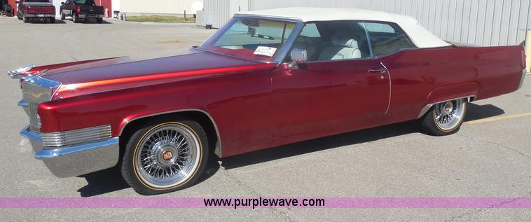 image for item H9710 1970 Cadillac convertible