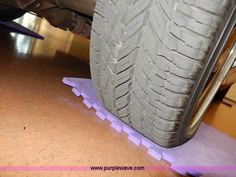 image for item H9710 1970 Cadillac convertible