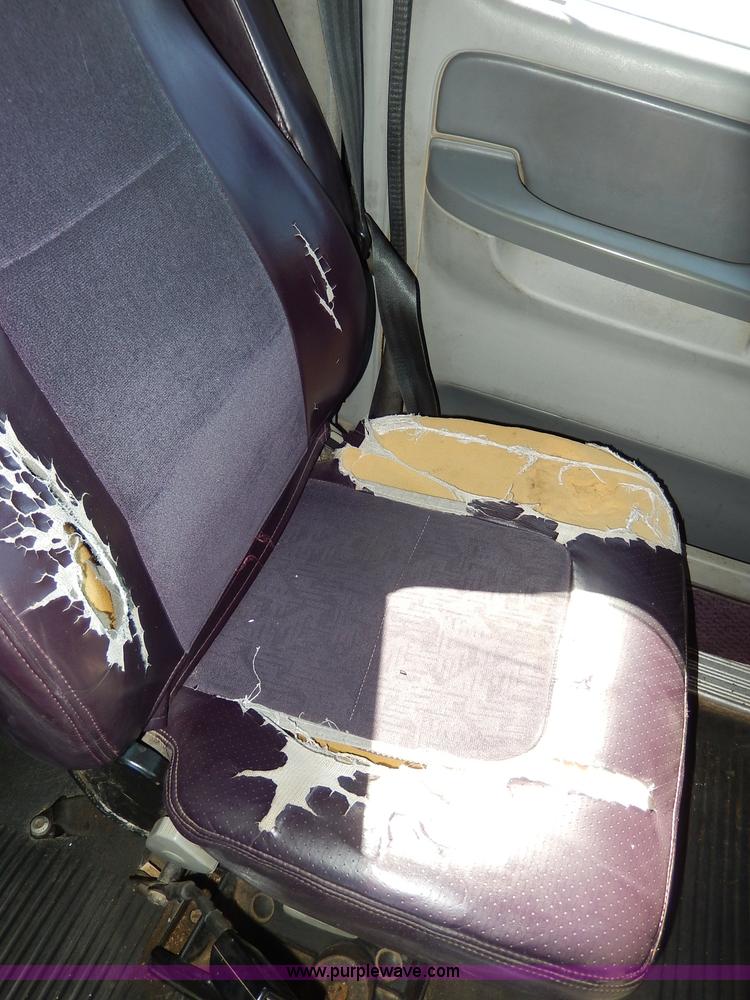 image for item I4251 2001 Freightliner Century Class ST120 semi truck