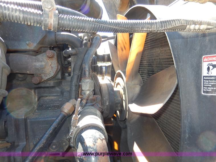 image for item I4251 2001 Freightliner Century Class ST120 semi truck