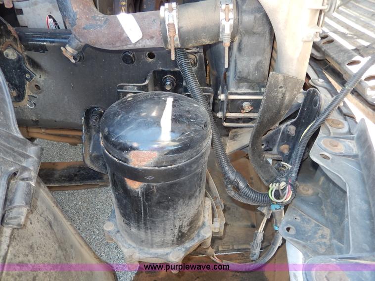 image for item I4251 2001 Freightliner Century Class ST120 semi truck