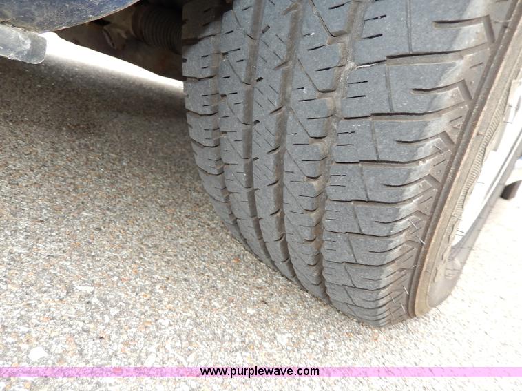 image for item I4255 2006 Ford Mustang