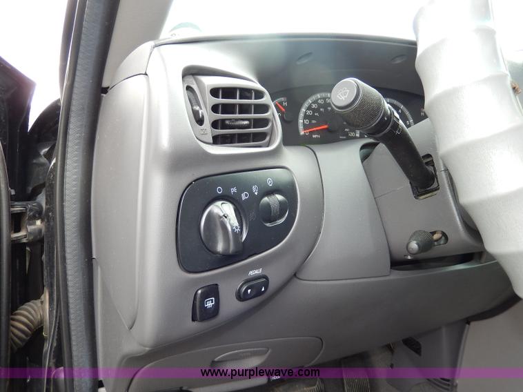 image for item I4256 2002 Ford Expedition XLT SUV