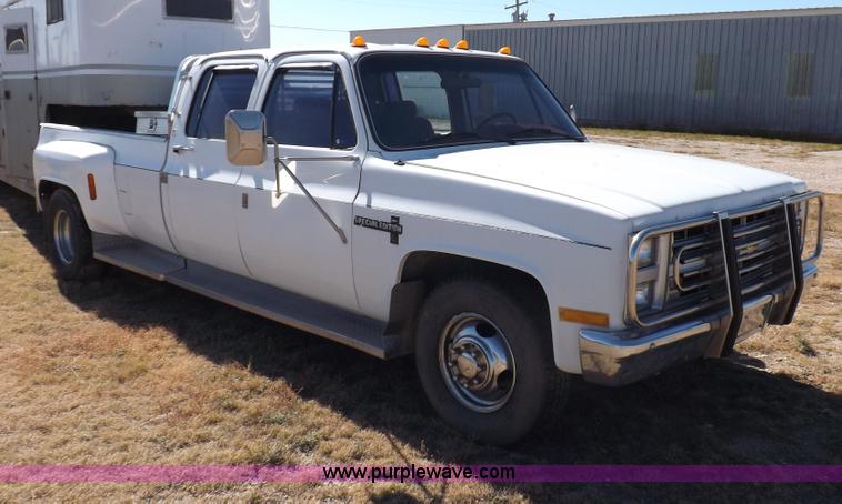 image for item I8355 1988 Chevrolet 3500 pickup truck