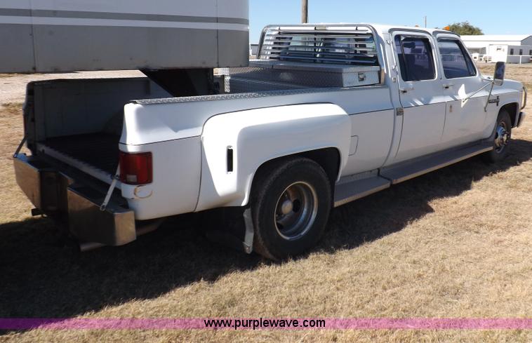 image for item I8355 1988 Chevrolet 3500 pickup truck