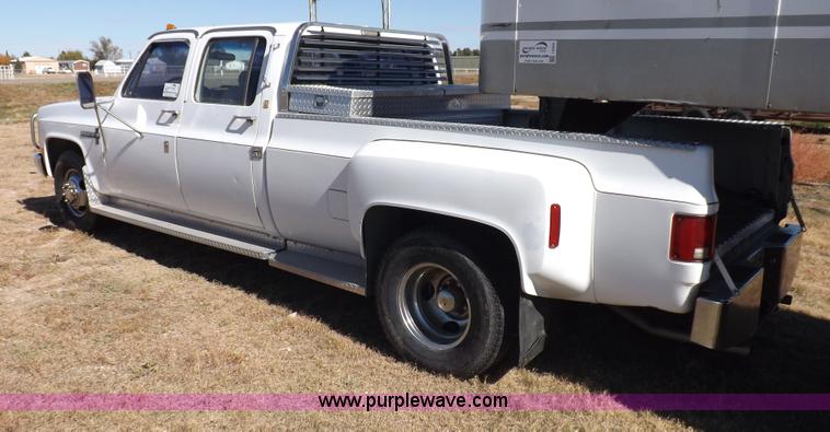 image for item I8355 1988 Chevrolet 3500 pickup truck