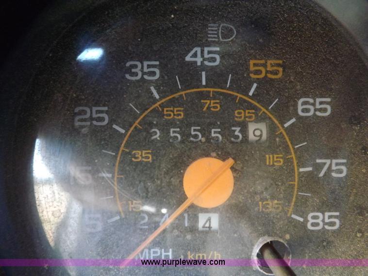 image for item I8355 1988 Chevrolet 3500 pickup truck