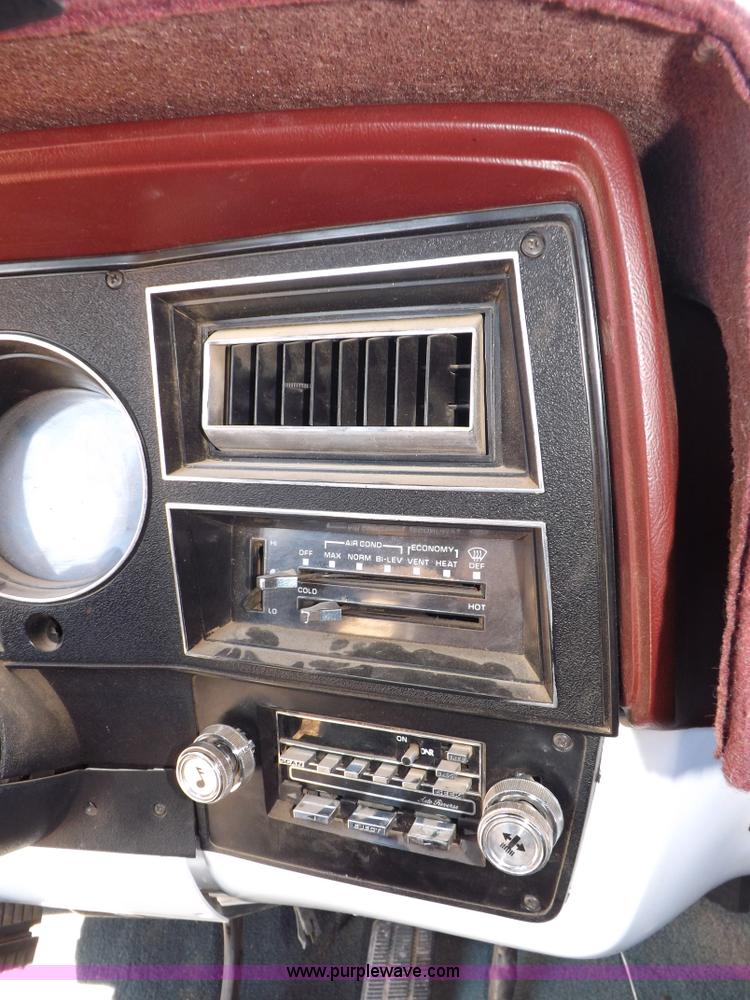 image for item I8355 1988 Chevrolet 3500 pickup truck