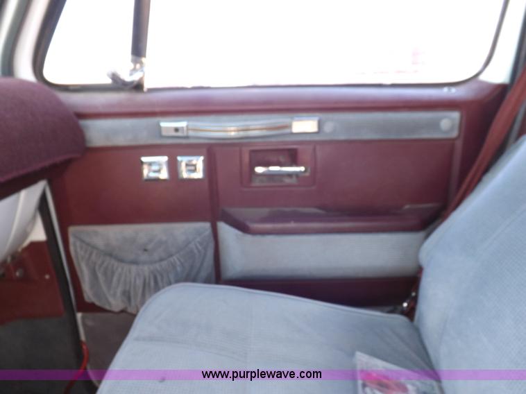 image for item I8355 1988 Chevrolet 3500 pickup truck