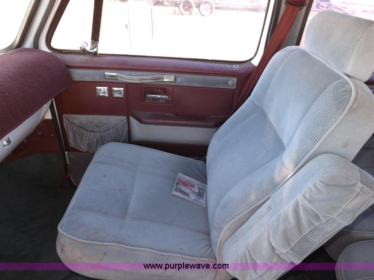 image for item I8355 1988 Chevrolet 3500 pickup truck