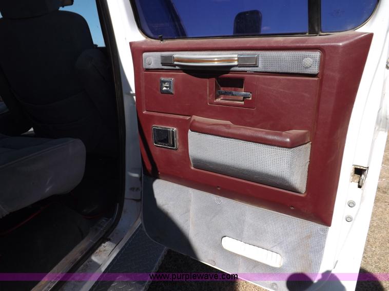 image for item I8355 1988 Chevrolet 3500 pickup truck