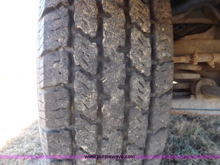 image for item I8355 1988 Chevrolet 3500 pickup truck