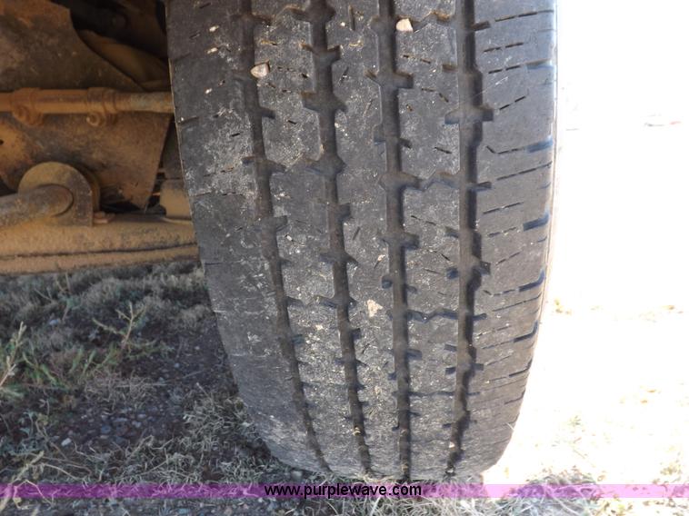 image for item I8355 1988 Chevrolet 3500 pickup truck