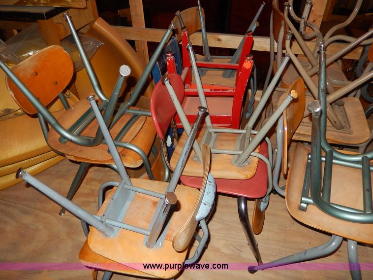 image for item AA9697 (24) assorted student chairs