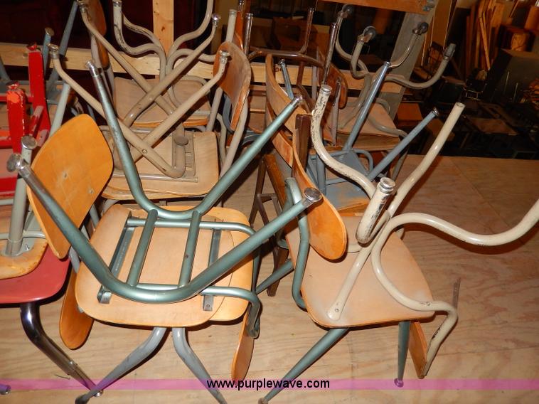 image for item AA9697 (24) assorted student chairs