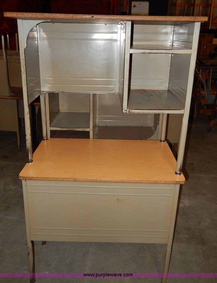 image for item AA9707 Approximately 22 student desks