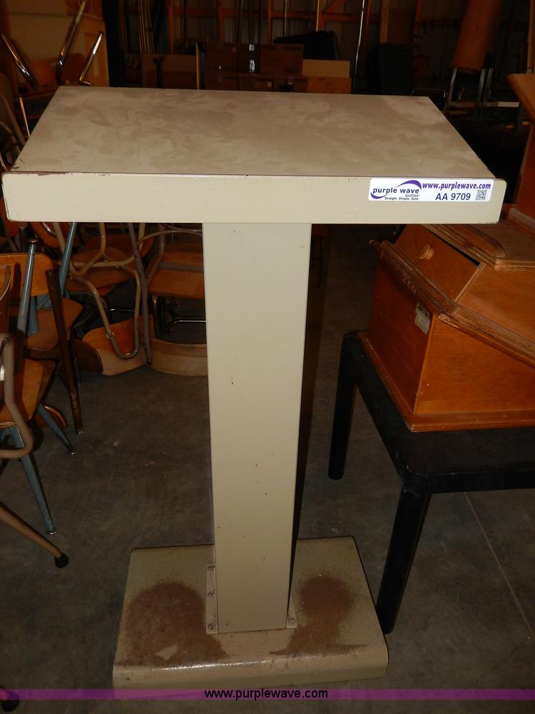 image for item AA9709 Assorted furniture