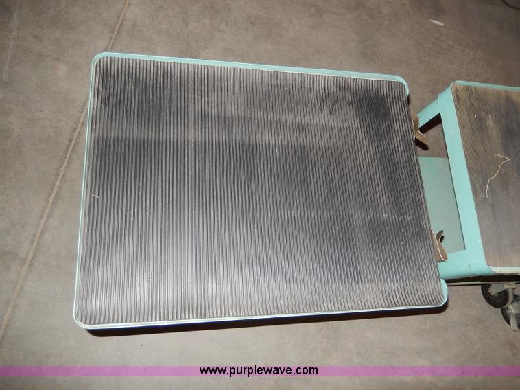 image for item AA9711 (3) rolling carts