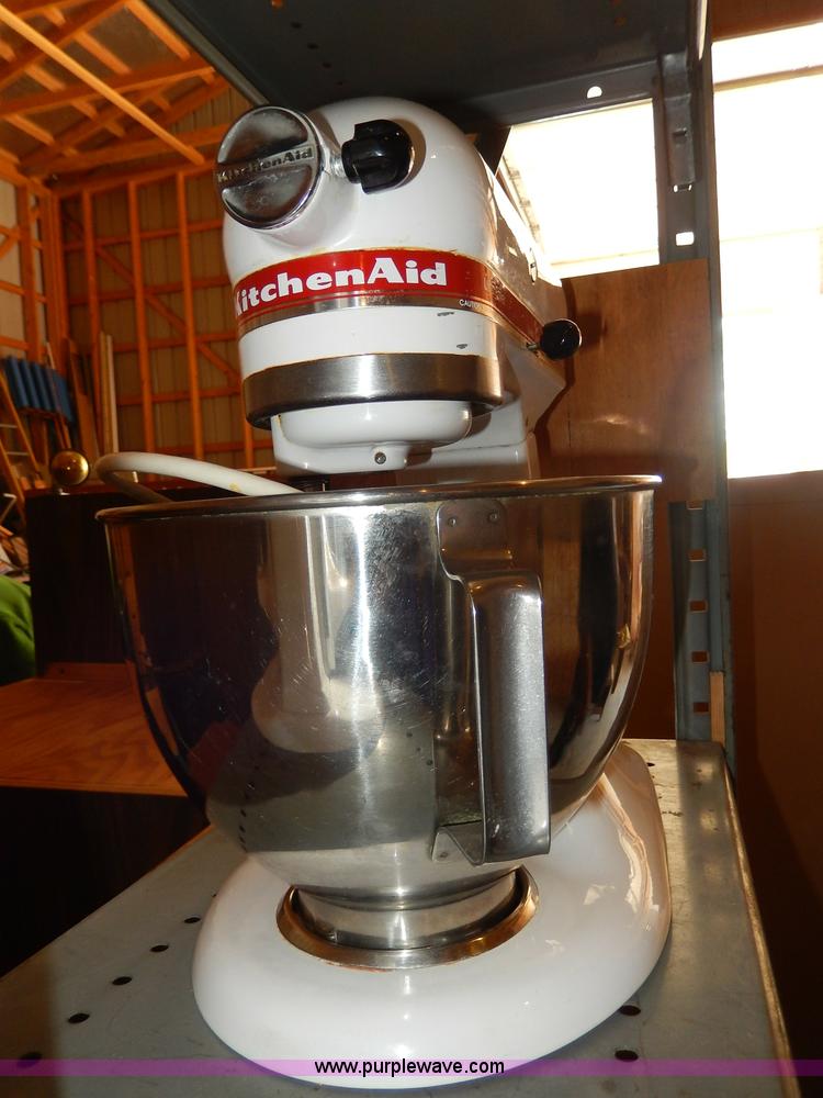 image for item AA9718 (3) Kitchen Aid mixers