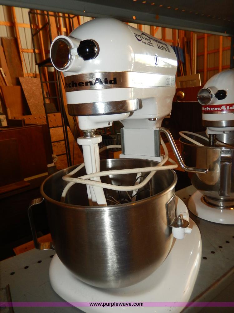 image for item AA9718 (3) Kitchen Aid mixers