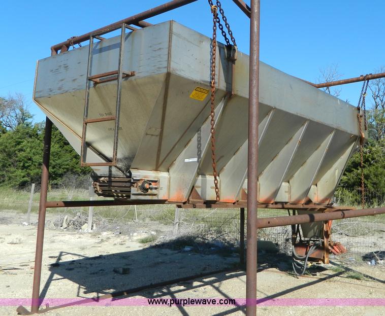 image for item AD9522 Larson 1014 stainless steel spreader