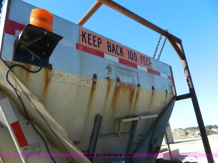 image for item AD9522 Larson 1014 stainless steel spreader