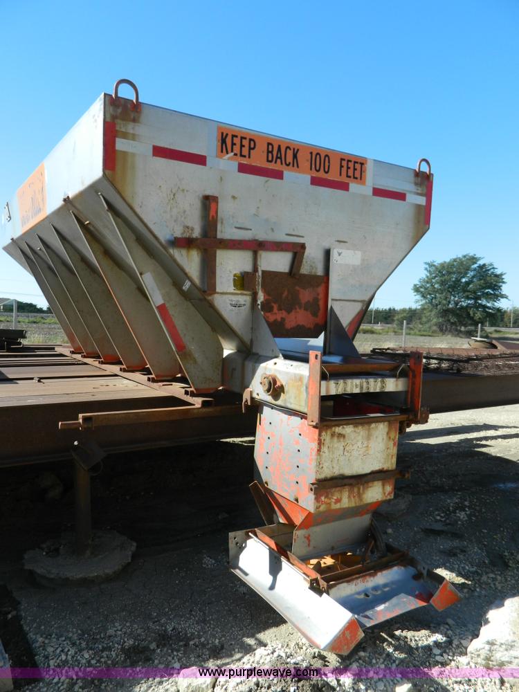 image for item AD9522 Larson 1014 stainless steel spreader