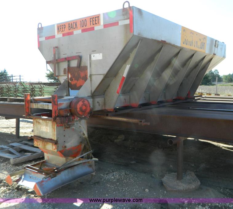 image for item AD9522 Larson 1014 stainless steel spreader