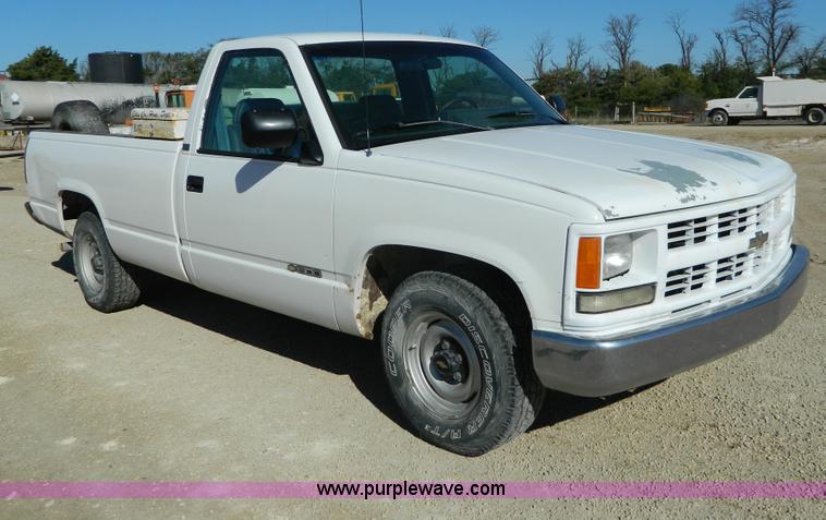 image for item AD9526 1994 Chevrolet 1500 pickup truck