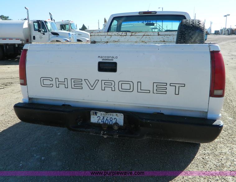 image for item AD9526 1994 Chevrolet 1500 pickup truck