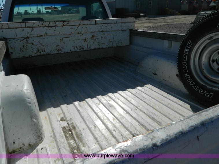 image for item AD9526 1994 Chevrolet 1500 pickup truck