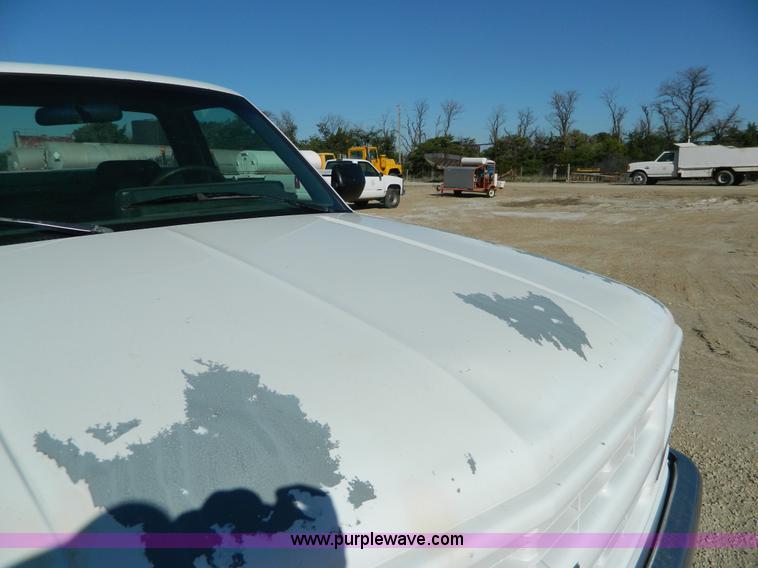 image for item AD9526 1994 Chevrolet 1500 pickup truck