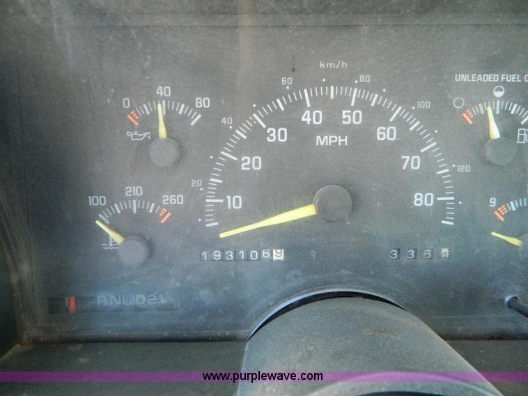 image for item AD9526 1994 Chevrolet 1500 pickup truck