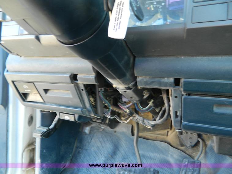 image for item AD9526 1994 Chevrolet 1500 pickup truck