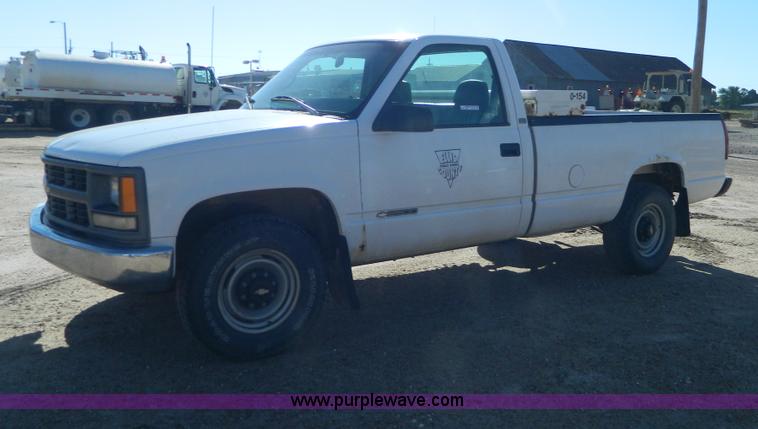 image for item AD9527 1997 Chevrolet 2500 pickup truck