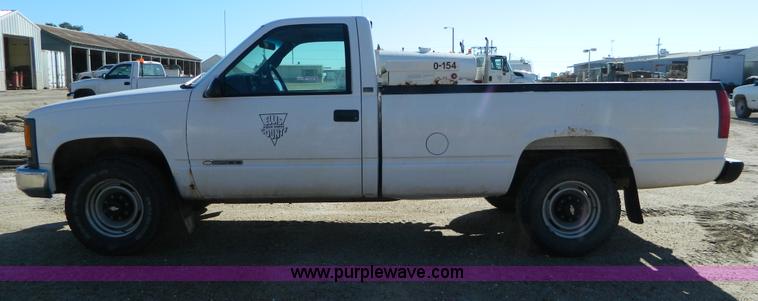 image for item AD9527 1997 Chevrolet 2500 pickup truck