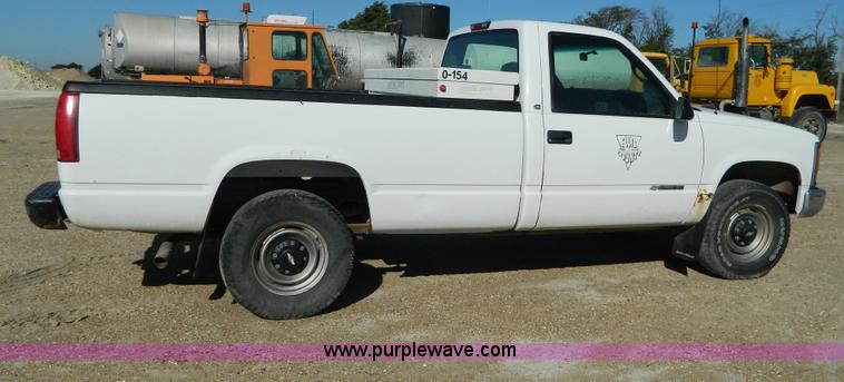 image for item AD9527 1997 Chevrolet 2500 pickup truck