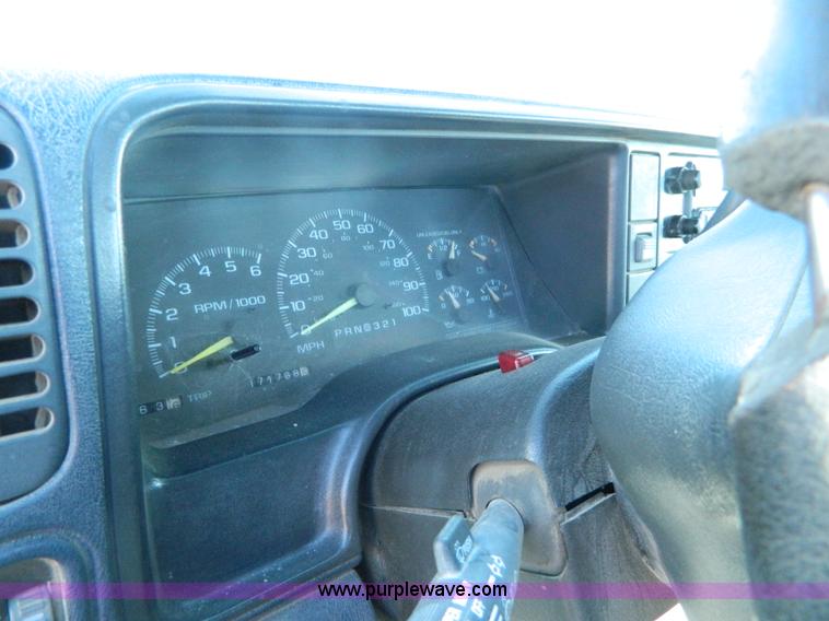 image for item AD9527 1997 Chevrolet 2500 pickup truck