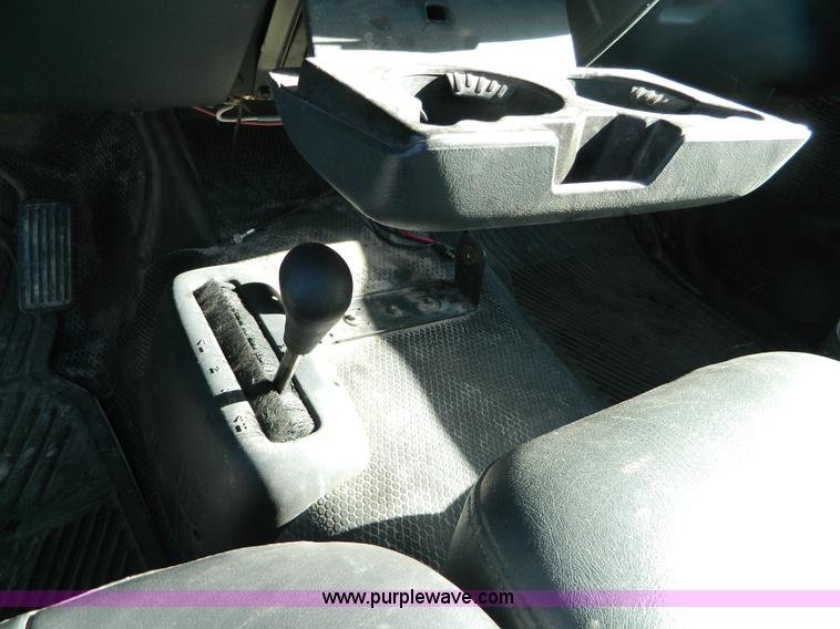 image for item AD9528 2000 GMC Sierra 1500 pickup truck