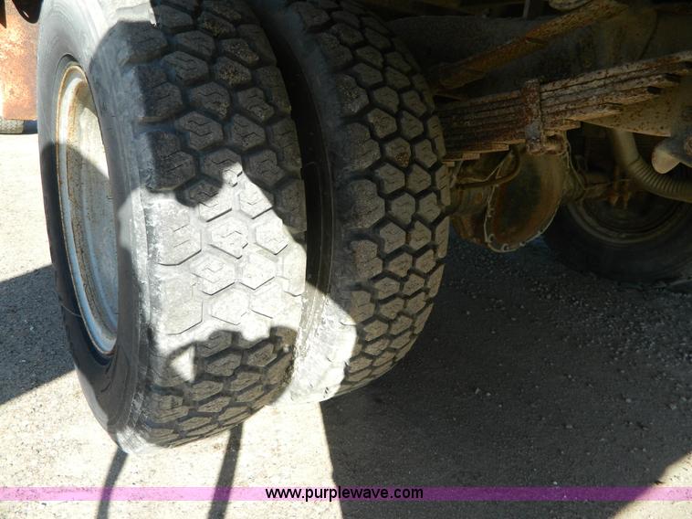 image for item AD9530 1990 Ford F350 sign truck