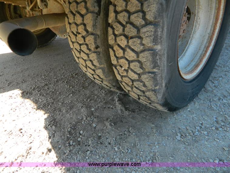 image for item AD9530 1990 Ford F350 sign truck