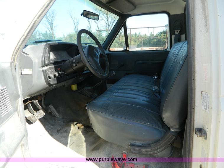 image for item AD9530 1990 Ford F350 sign truck