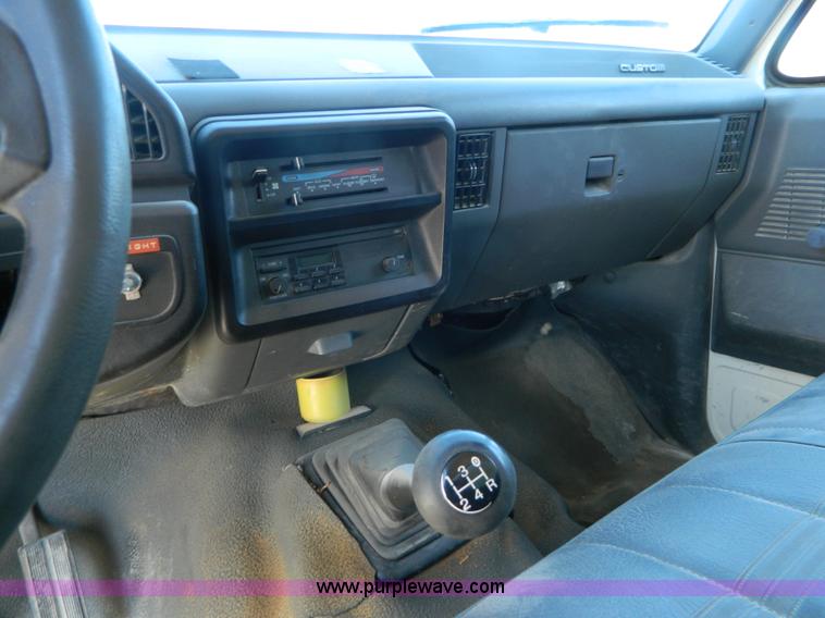 image for item AD9530 1990 Ford F350 sign truck